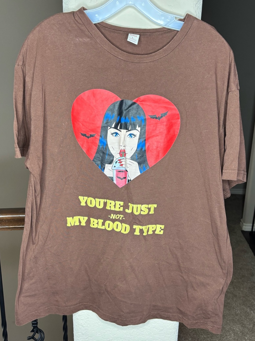 ROMWE Brown Graphic Tee with Red Heart and Vampire Blood Halloween Size L
